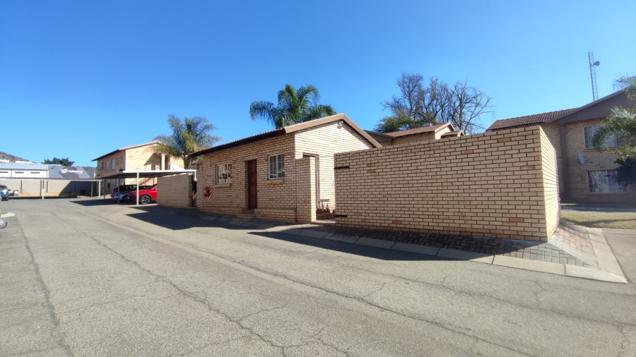 2 Bedroom Property for Sale in Waterval East North West